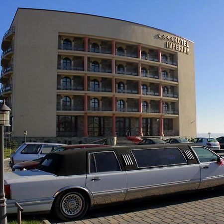 Hotel Imperium Сучеава Екстериор снимка