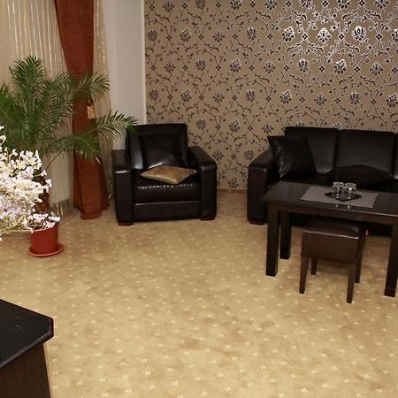 Hotel Imperium Сучеава Екстериор снимка